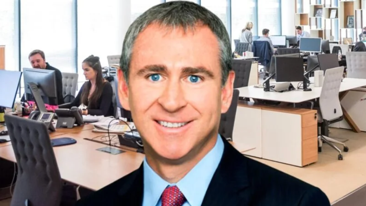 Billionaire Trump Backer Bemoans Dollar 'Erosion' Amid Economic Chaos