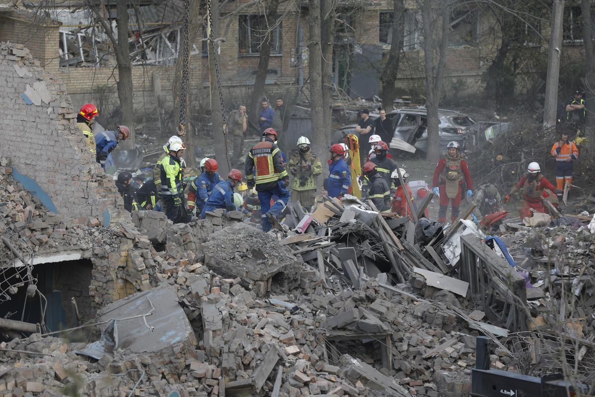 Raid su Kiev, Donald sgrida Putin: «Piantala e facciamo questa pace»