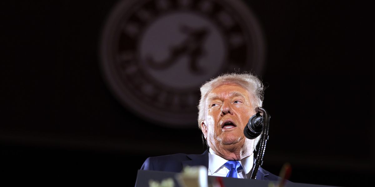 Mai più Wuhan: Trump ferma i test sui virus Mai più Wuhan: Trump ferma i test sui virus