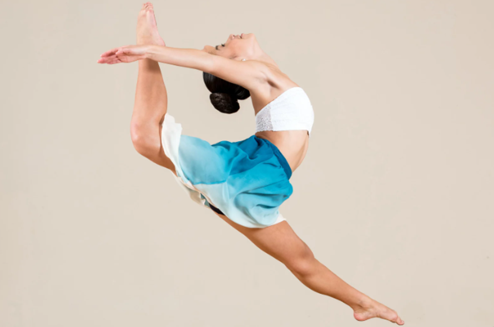 danging, performers, mental health, trauma, creativity, woman dancing, performing arts