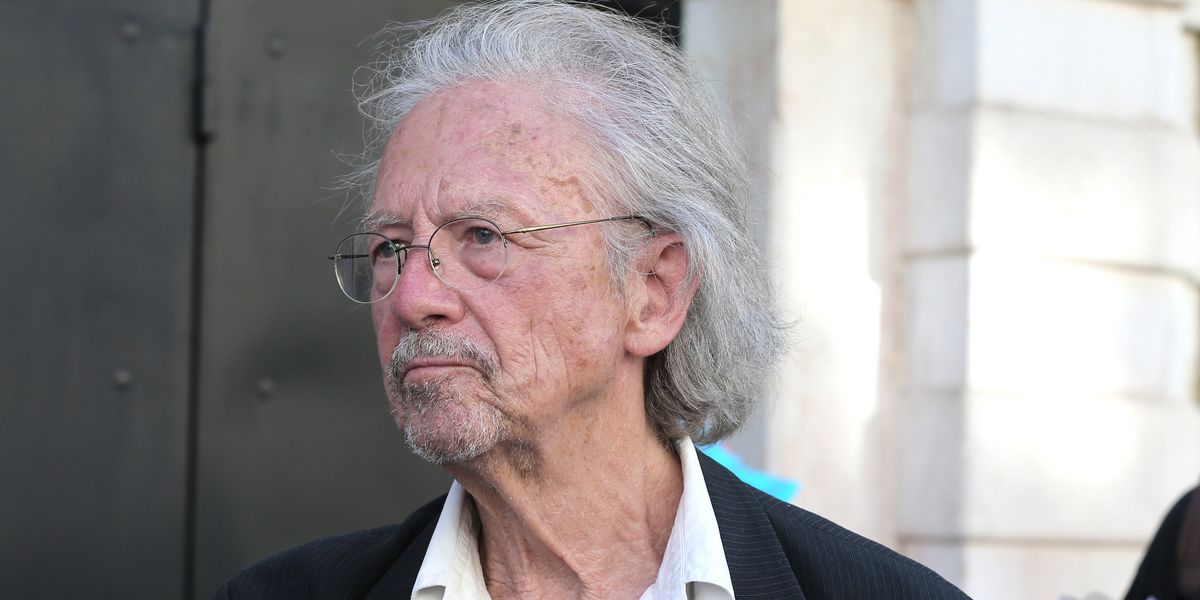 Con Handke studiare il «picciol» quotidiano è antidoto ai sacerdoti della Verità assoluta Con Handke studiare il «picciol» quotidiano è antidoto ai sacerdoti della Verità assoluta