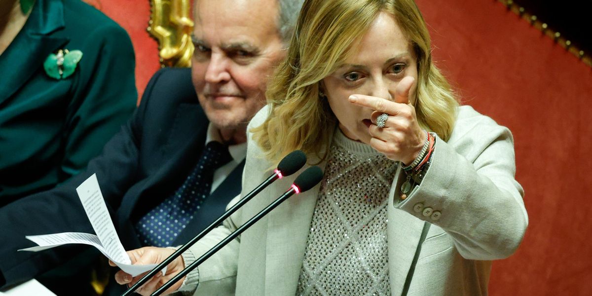 La Meloni fissa gli obiettivi. «Spesa in armi al 2% del Pil ma la Nato guardi al Sud» La Meloni fissa gli obiettivi. «Spesa in armi al 2% del Pil ma la Nato guardi al Sud»