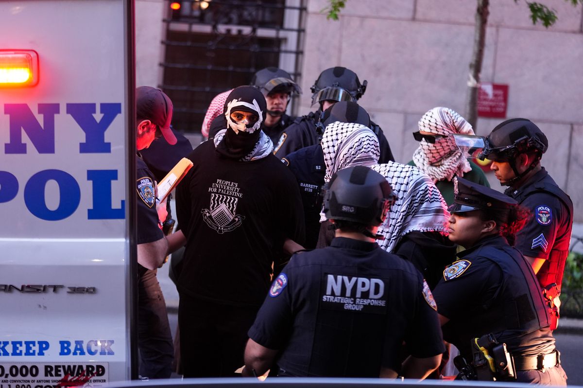 Trump Admin 'Reviewing' Visas After Arrest of Dozens of Pro-Palestinian ...