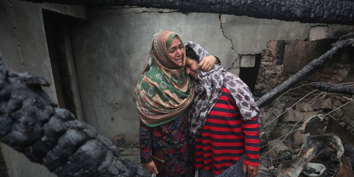 Il Pakistan attacca il Kashmir. Morti soldati e civili indiani Modi: «L’allarme è massimo» Il Pakistan attacca il Kashmir. Morti soldati e civili indiani Modi: «L’allarme è massimo»