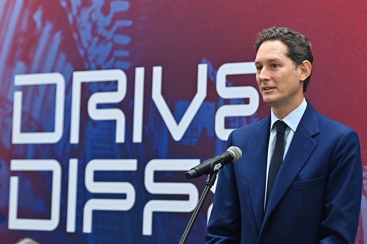 Elkann lascia a casa 1.000 lavoratori