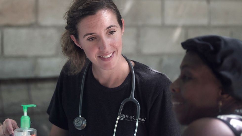 nurse, doctor, female doctor, women in medicine, women, sexism, gender bias, discrimination, equal pay
