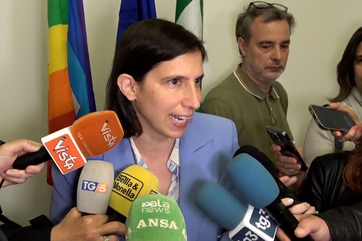 Cara Schlein, conti i voti anche dei pesci (rossi)