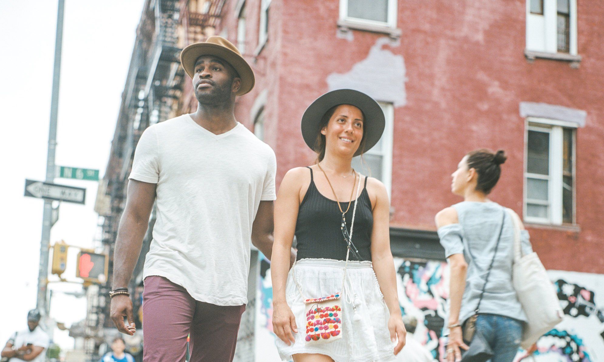 new yorkers, americans new york city, brooklyn, walking in ny, man and woman