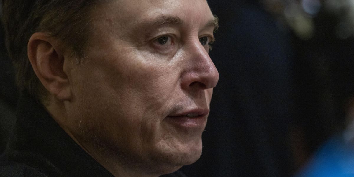 Un chip nel cervello e Musk ridà la parola. Occhio al rischio dell’impiego militare Un chip nel cervello e Musk ridà la parola. Occhio al rischio dell’impiego militare