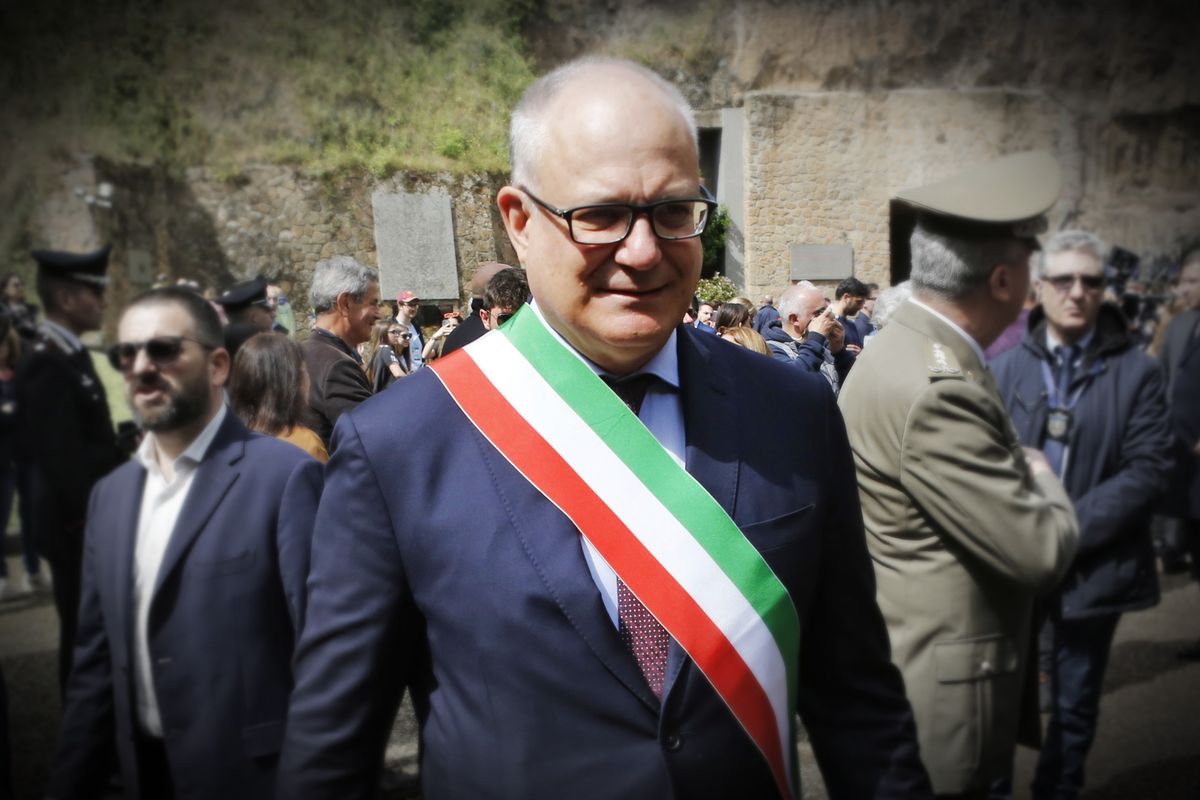 Sua Evanescenza preso a pallonate da Totti