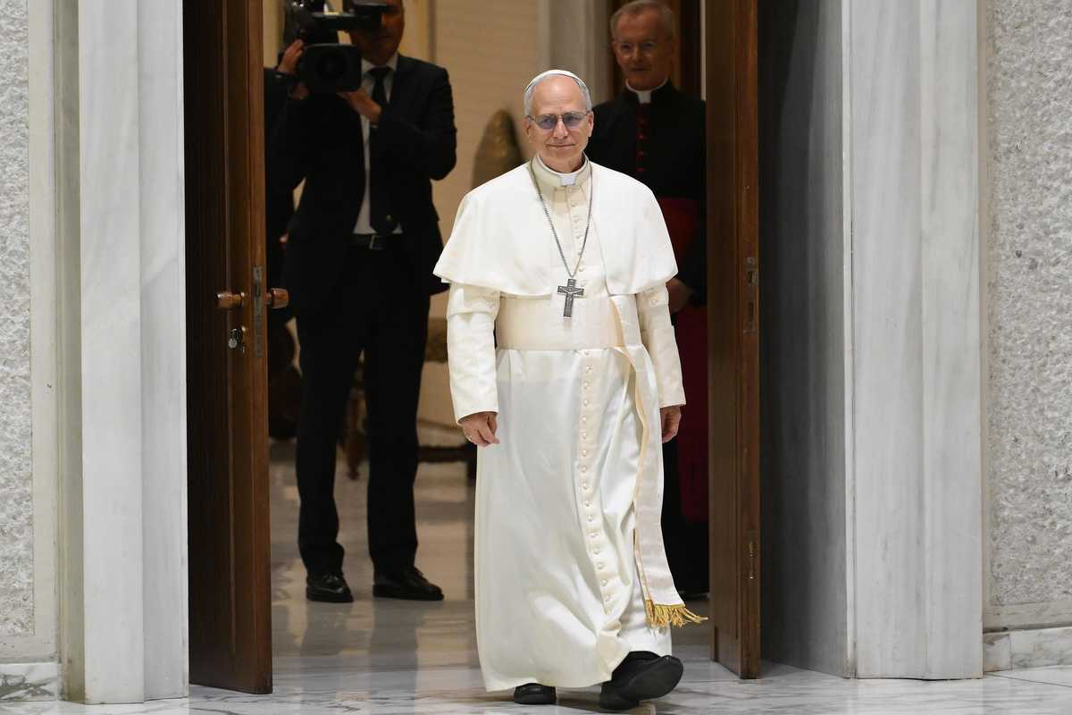 Il pontefice scomunica il riarmo: «Ora basta strumenti di morte»