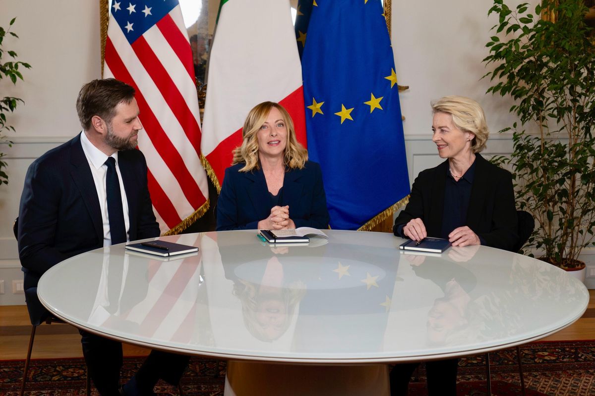L’Italia e Meloni così isolate che Usa e Ue si vedono a Roma L’Italia e Meloni così isolate che Usa e Ue si vedono a Roma