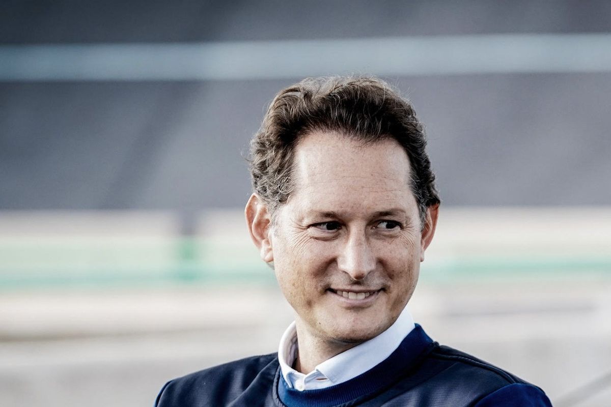 «La Stampa» tifa contro il premier per non toccare gli affari di Elkann