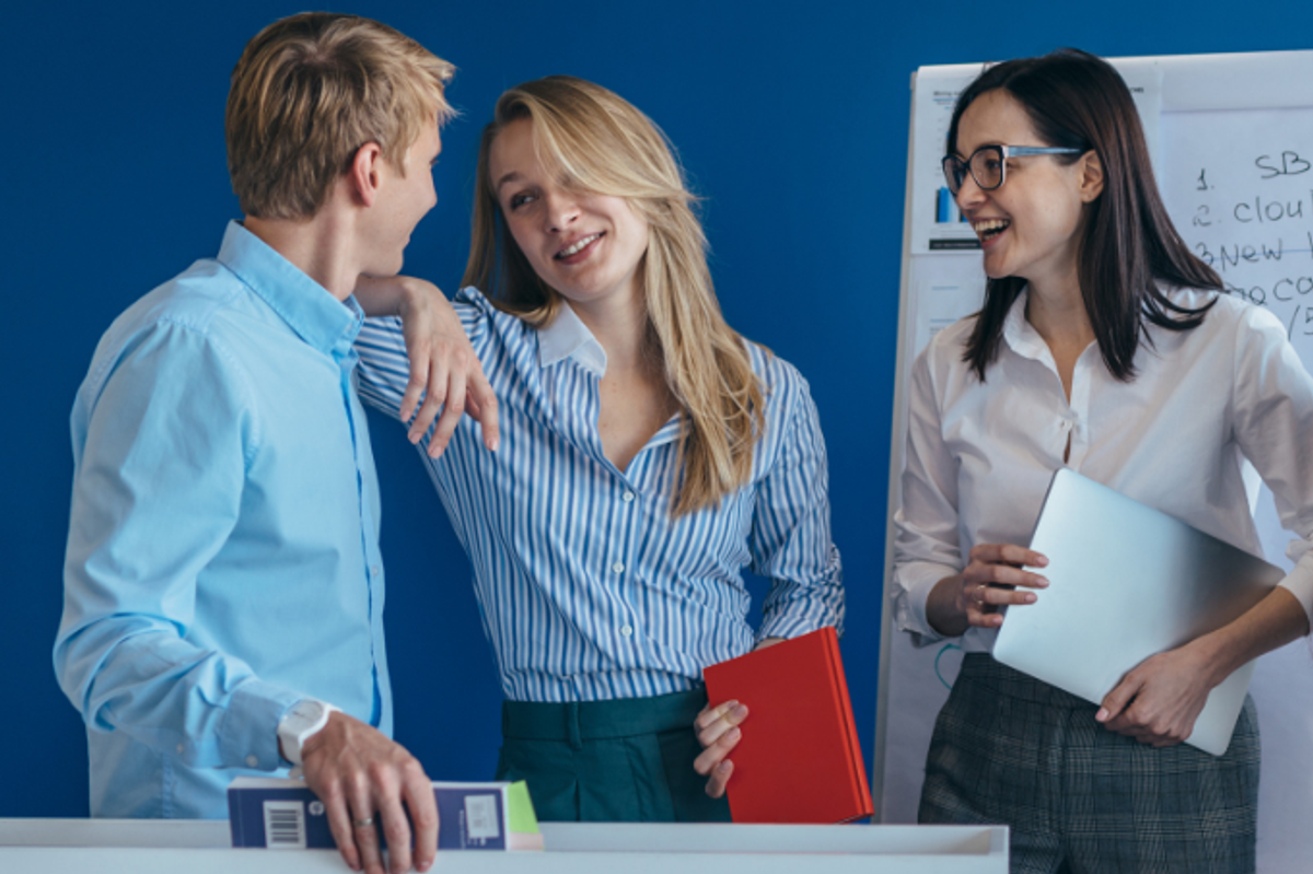 conversation, fun office, men and woman, funny conversation, jokes, levity