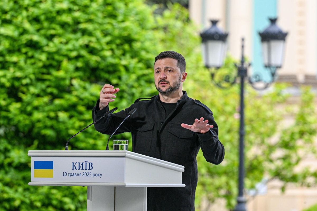 Zelensky ci sta: colloqui anche senza tregua