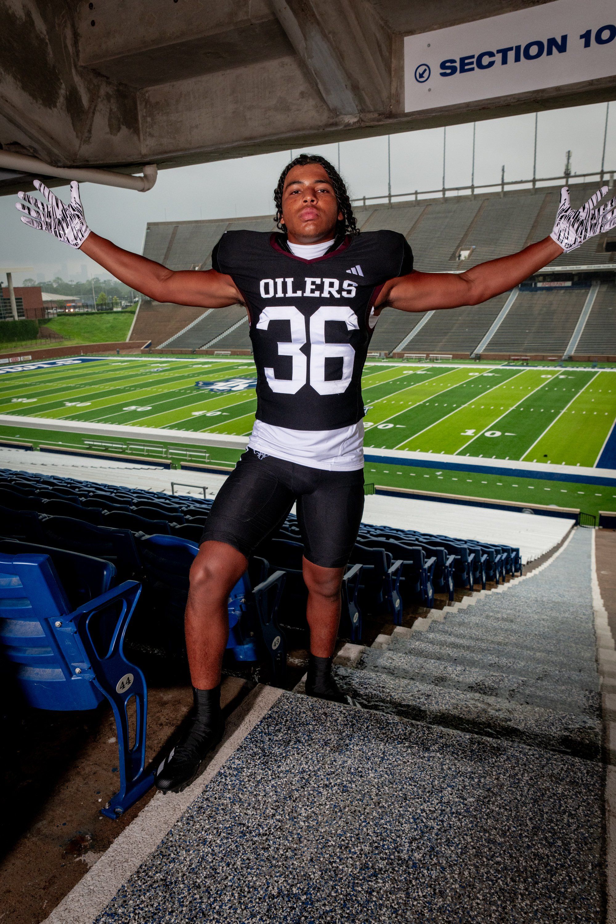 BREAKING: 2026 Pearland LB Credit commits to Kansas