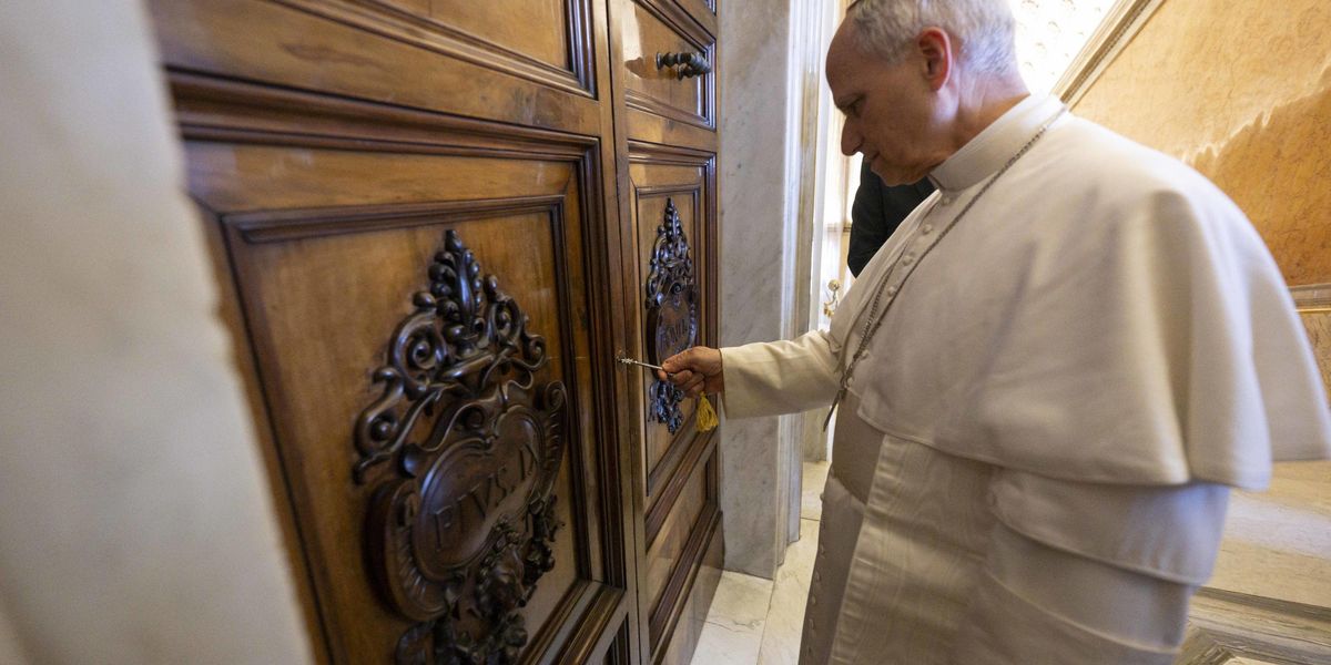 Leone XIV ripristina la tradizione e torna a ordinare i nuovi sacerdoti Leone XIV ripristina la tradizione e torna a ordinare i nuovi sacerdoti