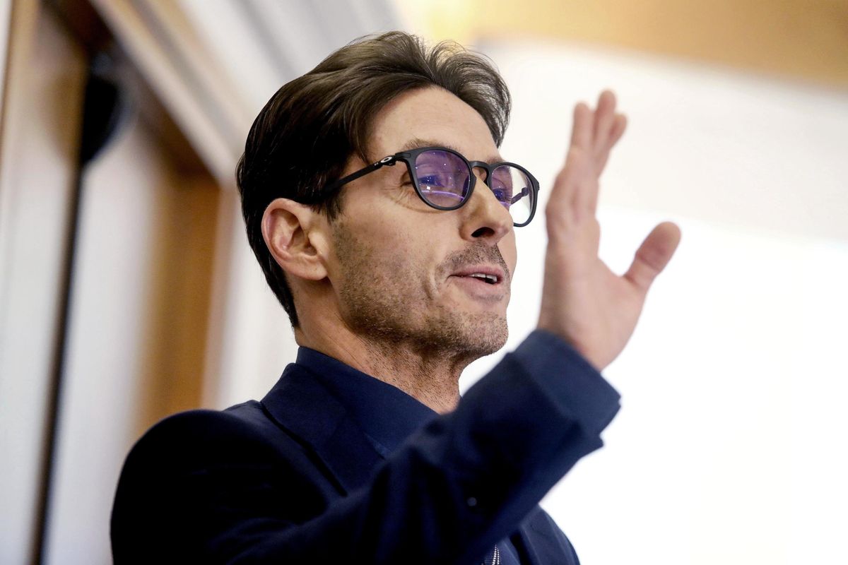 Berlino tifa contro l’Opa Berlusconi