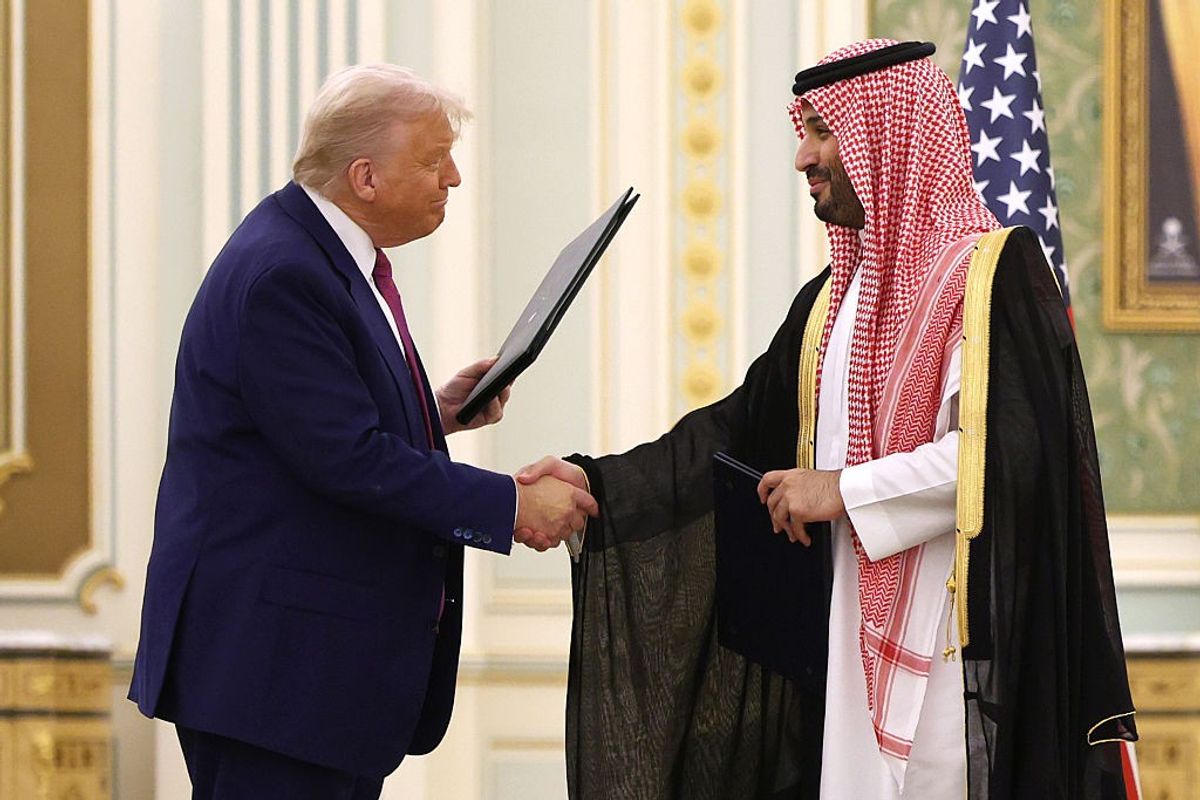 In Bonanza for Arms Industry, Trump Announces Record $142 Billion Weapons ...