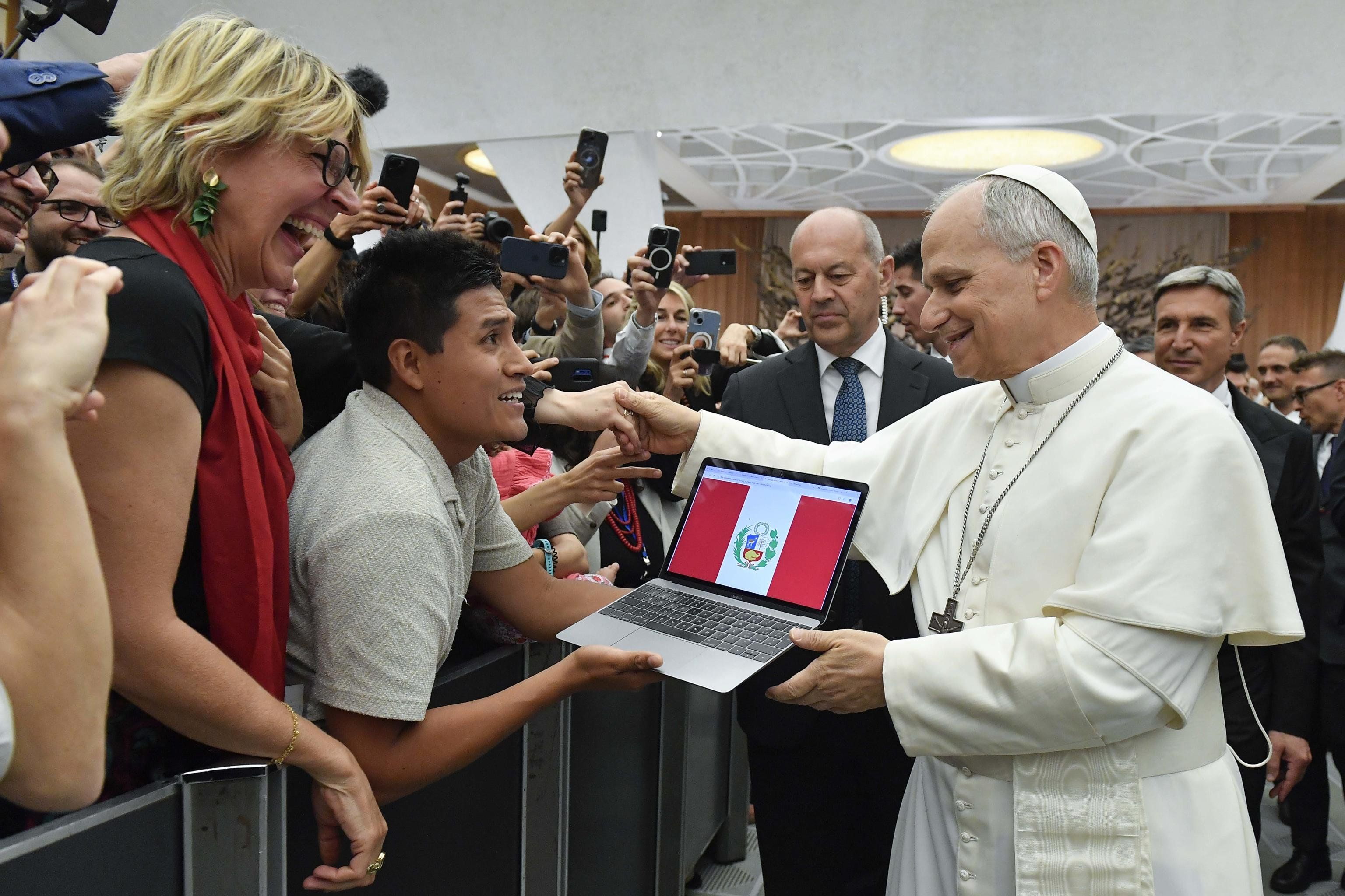 Su tecnologia e difesa del lavoro è più avanti di politica e sindacati