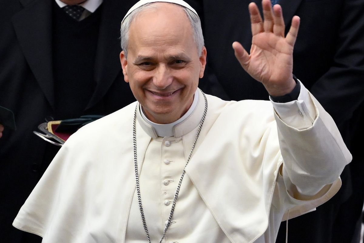 Ma il pontefice «apre» la Santa Sede: «A disposizione per le trattative»