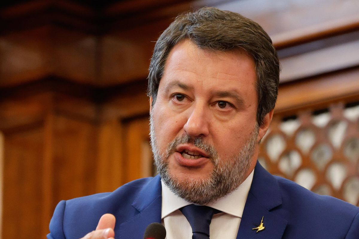 Salvini scivola su un’uva di Montepulciano