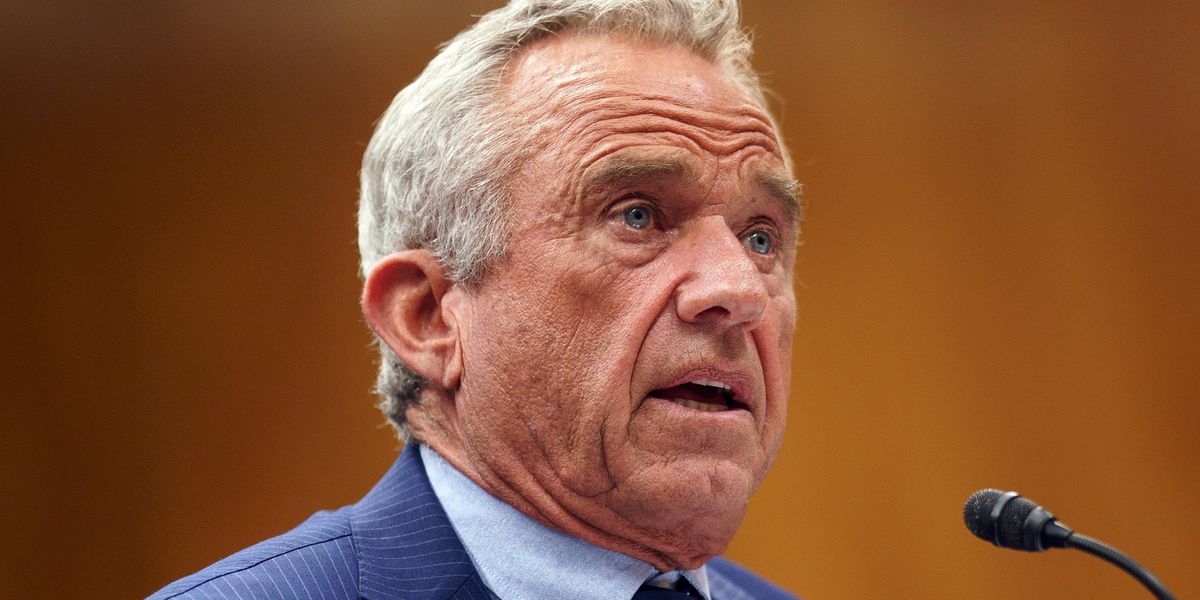 I Cdc vanno allo scontro con Kennedy e ripristinano i vaccini Covid ai bimbi I Cdc vanno allo scontro con Kennedy e ripristinano i vaccini Covid ai bimbi