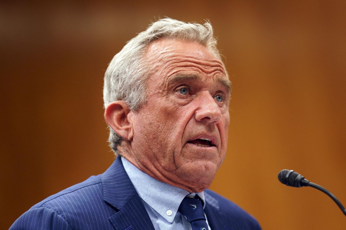 I Cdc vanno allo scontro con Kennedy e ripristinano i vaccini Covid ai bimbi