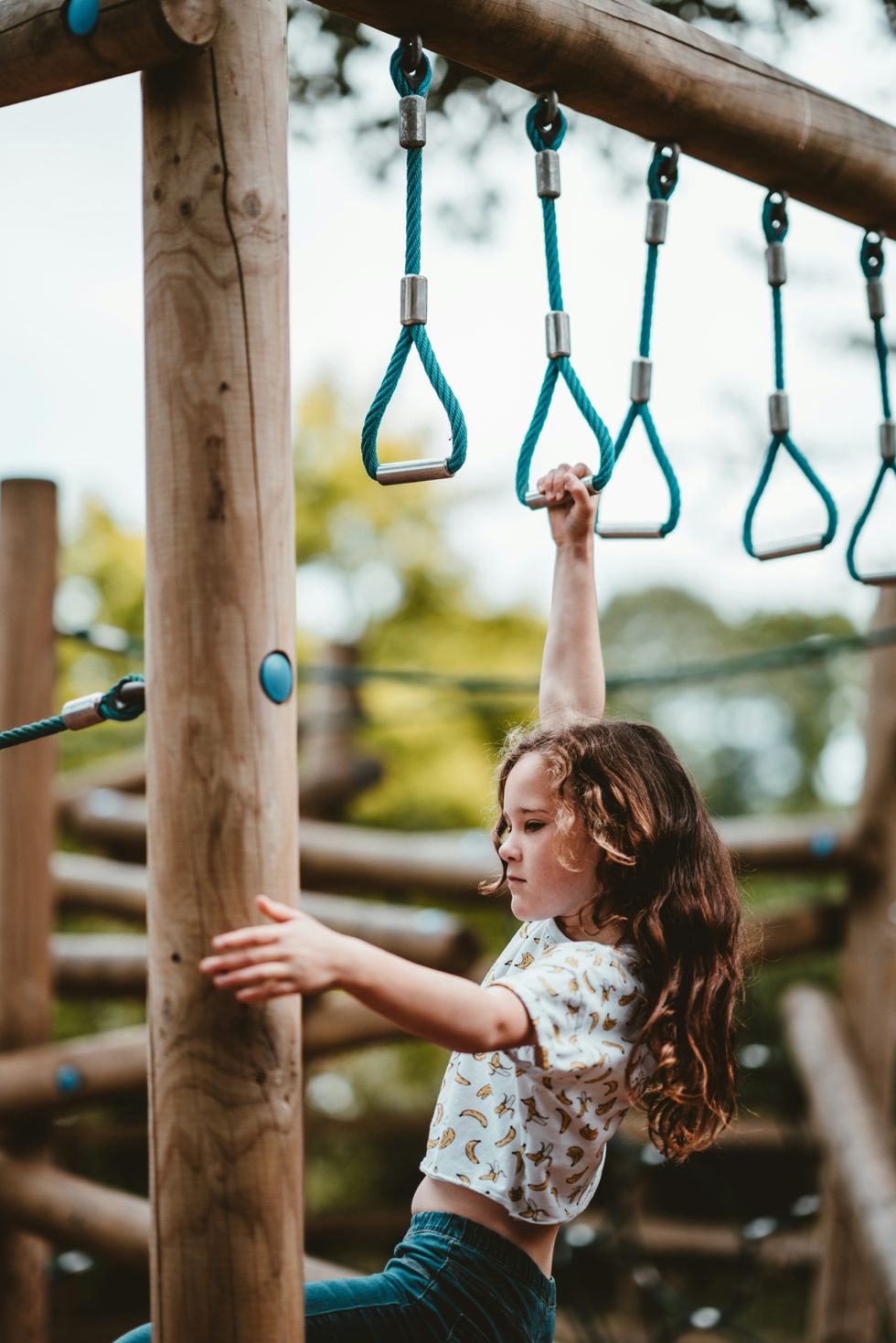 screen addiction teens, limiting screen time, teens good habits, kids, parenting, teens, dads, moms, psychologist