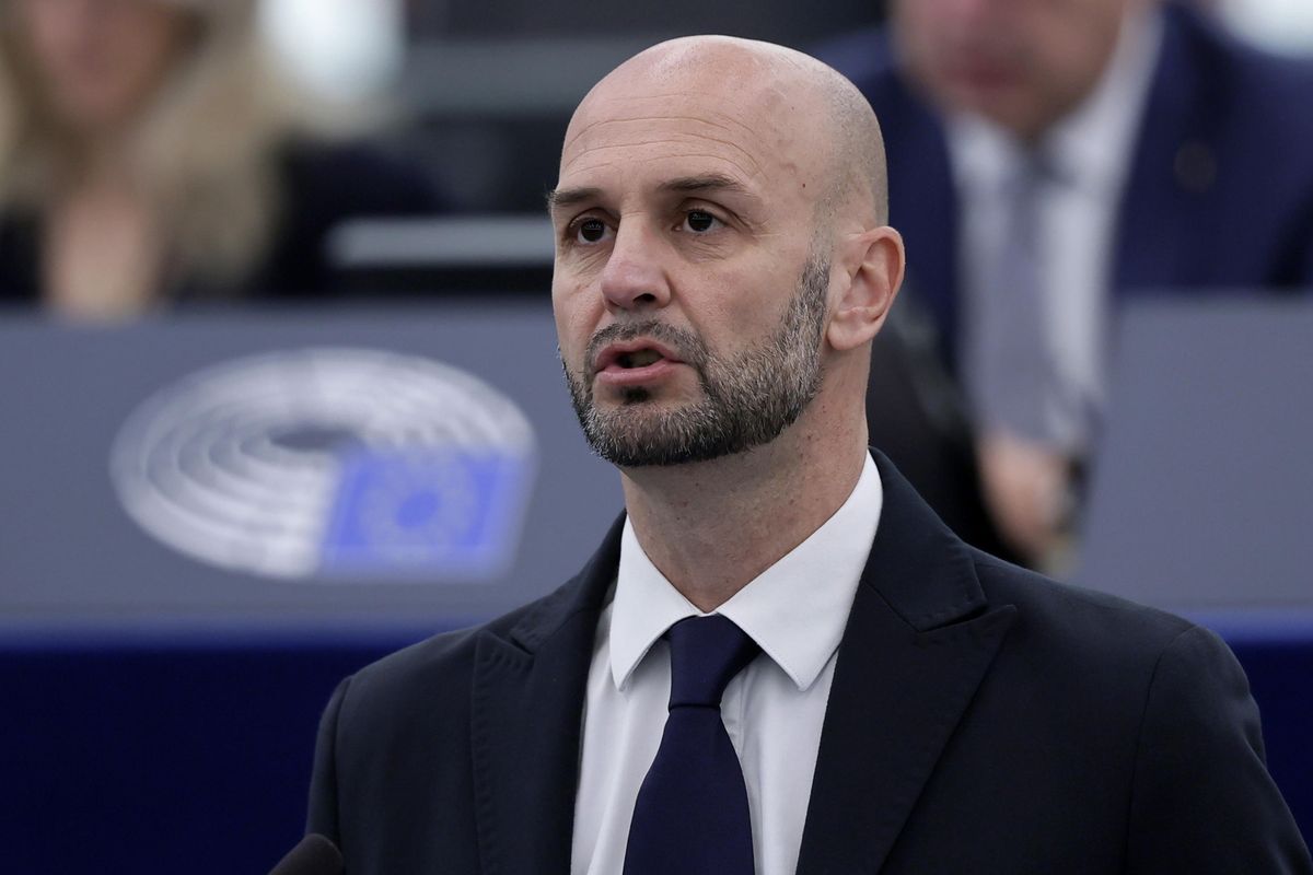 Procaccini: «I media hanno già creato il mostro»