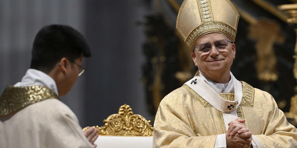 Gli orfani di Bergoglio «minacciano» Leone: «No alla retromarcia sul matrimonio» Gli orfani di Bergoglio «minacciano» Leone: «No alla retromarcia sul matrimonio»