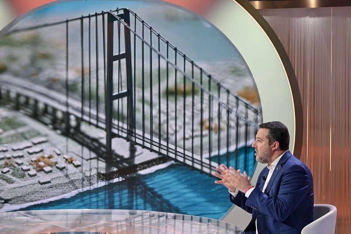 Ecco tutta la verità sullo scontro tra il Colle e la Lega per il Ponte Ecco tutta la verità sullo scontro tra il Colle e la Lega per il Ponte