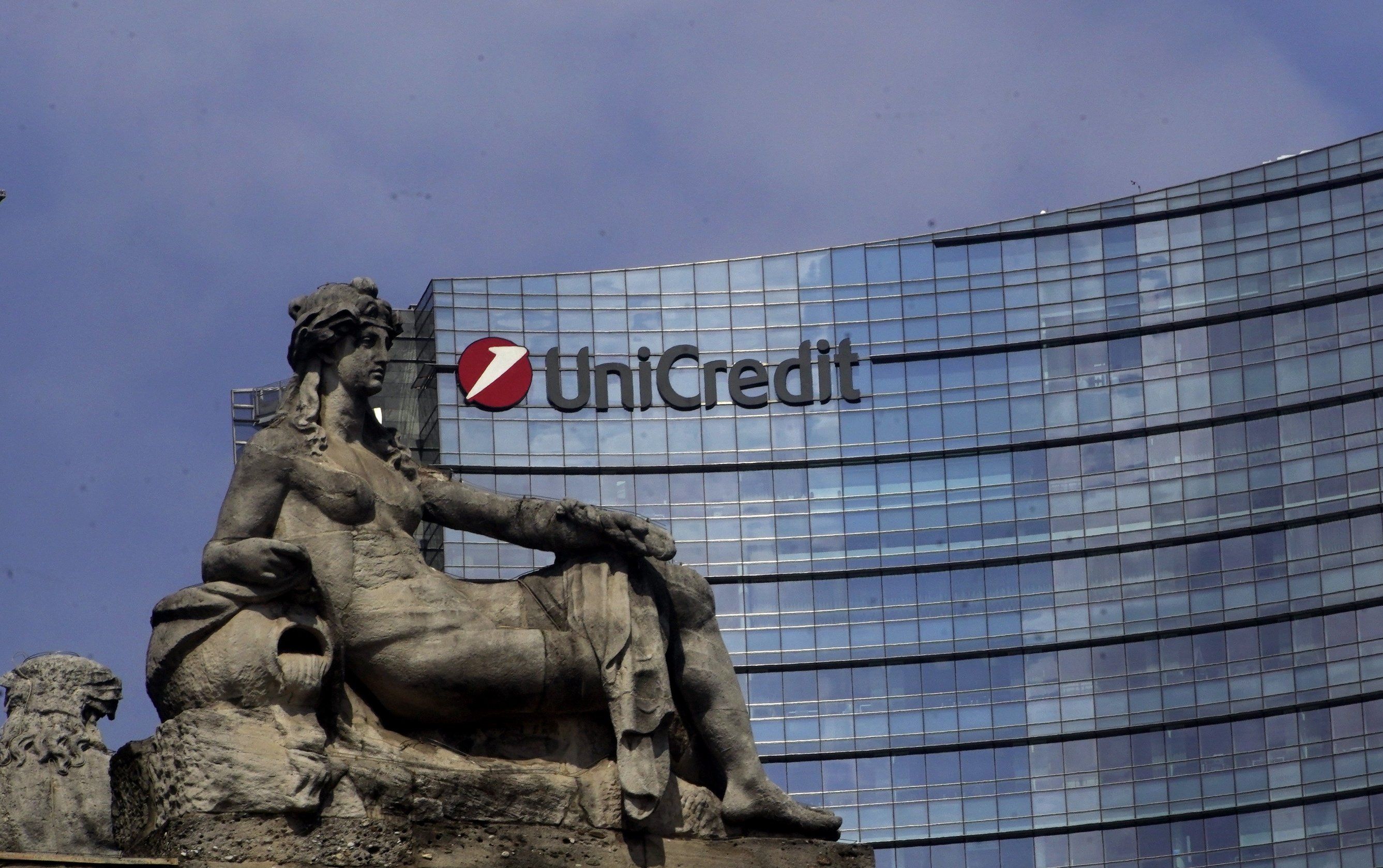 Unicredit fa ricorso contro il golden power