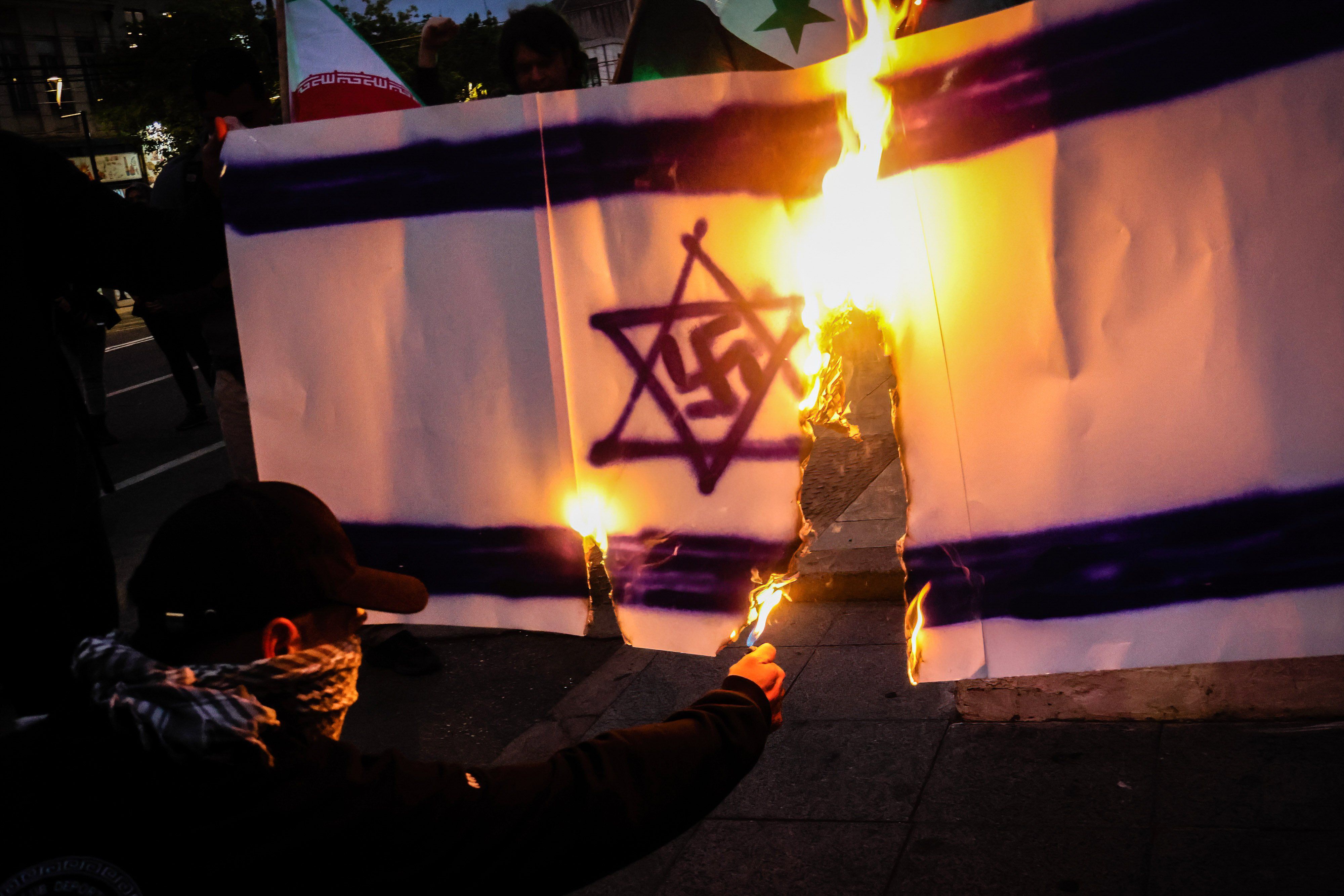 l antisemitismo social arma i folli