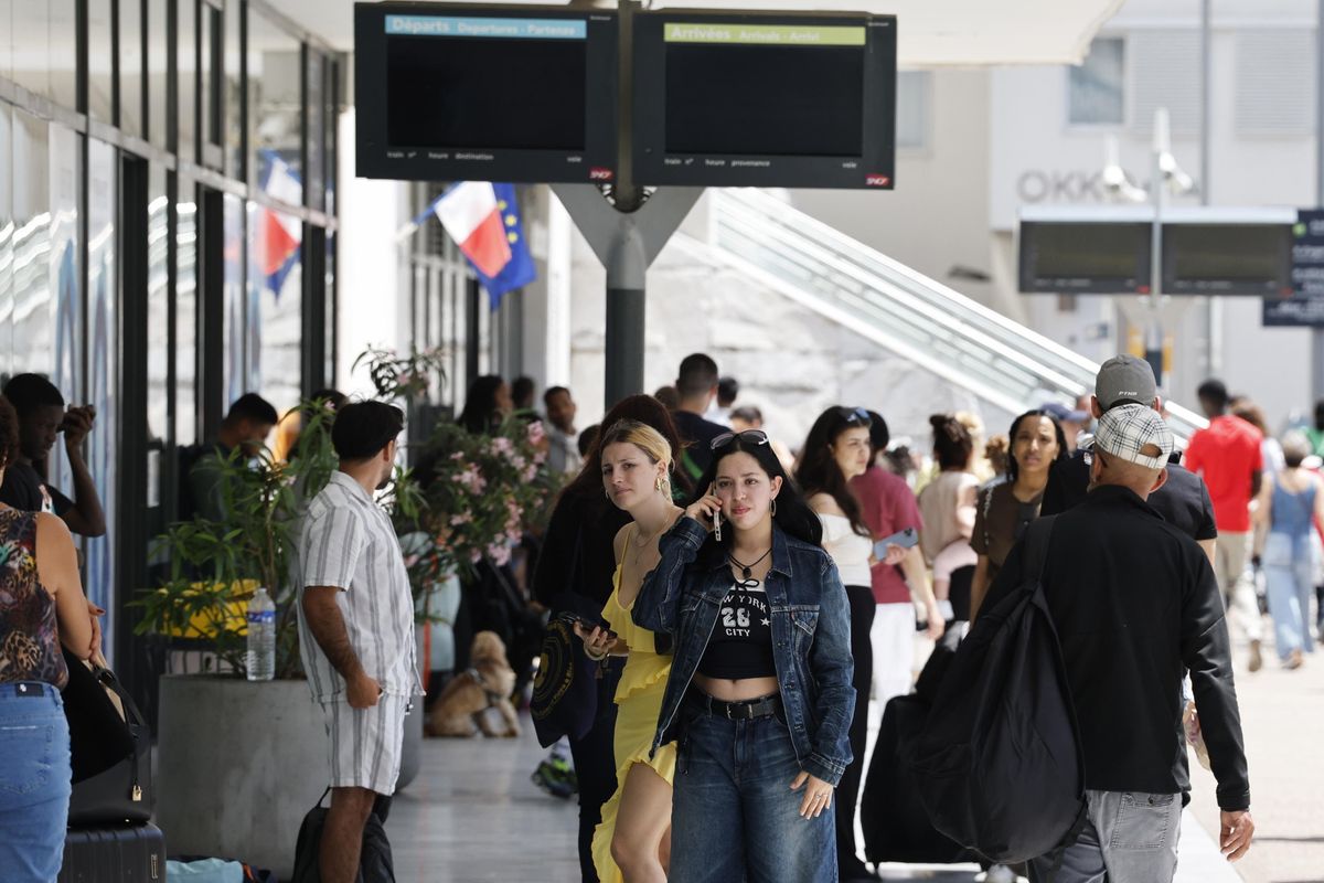 Blackout doloso in Costa Azzurra. Festival di Cannes al buio per ore