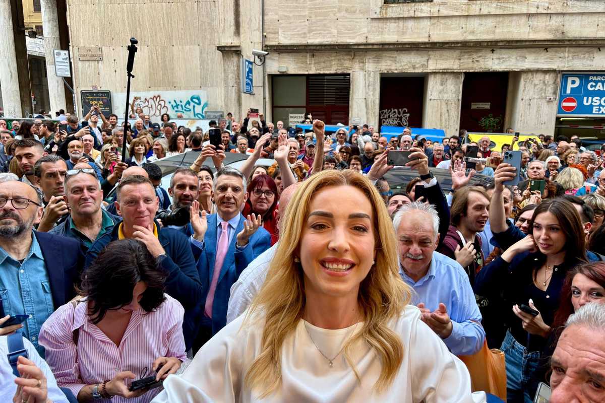 Con la Salis Genova torna al passato. Ma i renziani e la sinistra già litigano