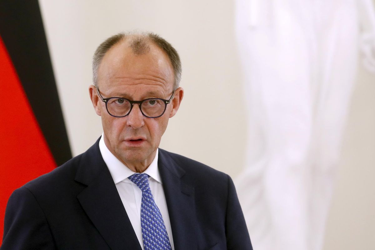Il bellicismo di Merz fa arrabbiare pure il suo governo