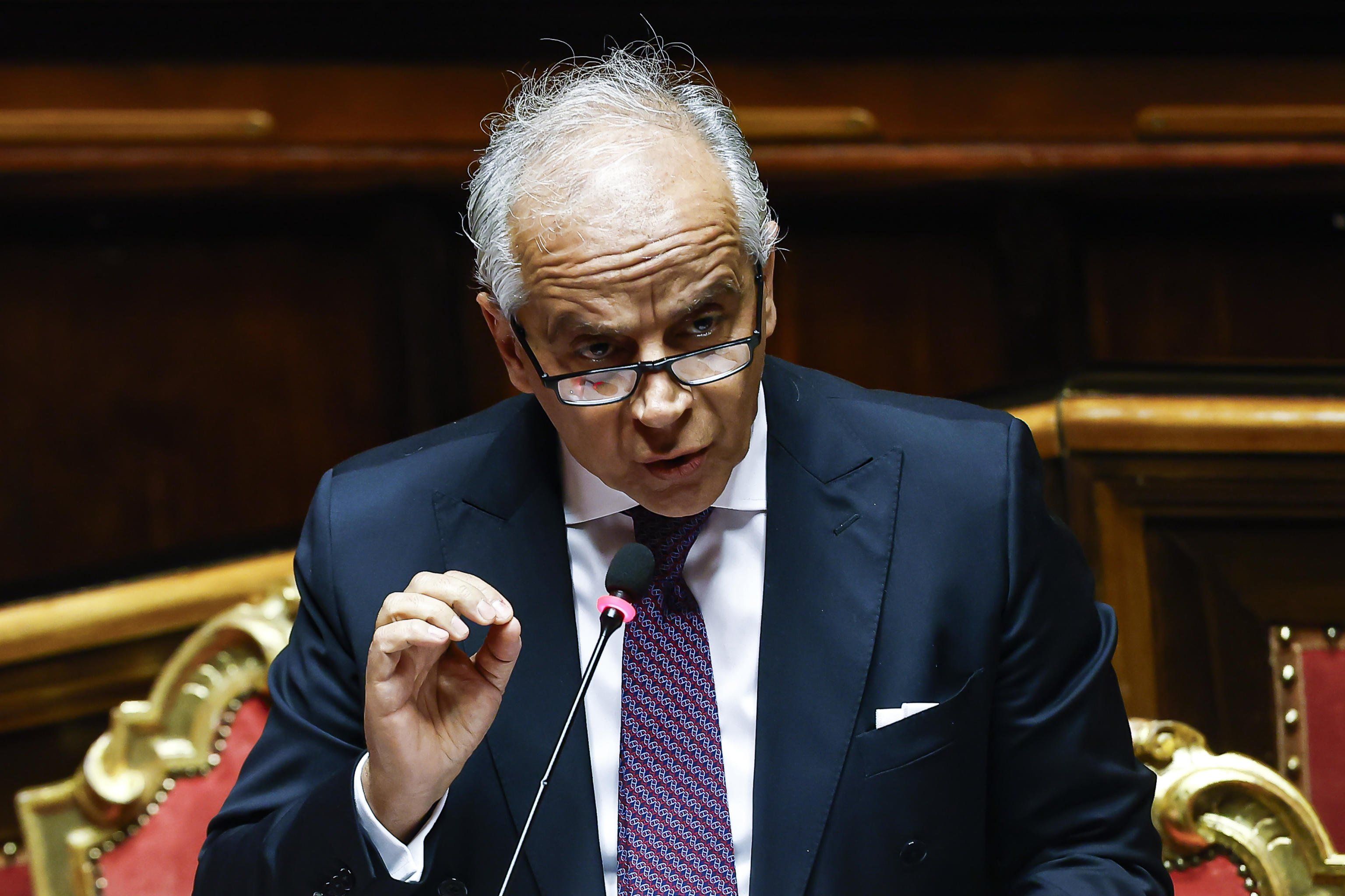 Passa la nuova legge sulla sicurezza a metà