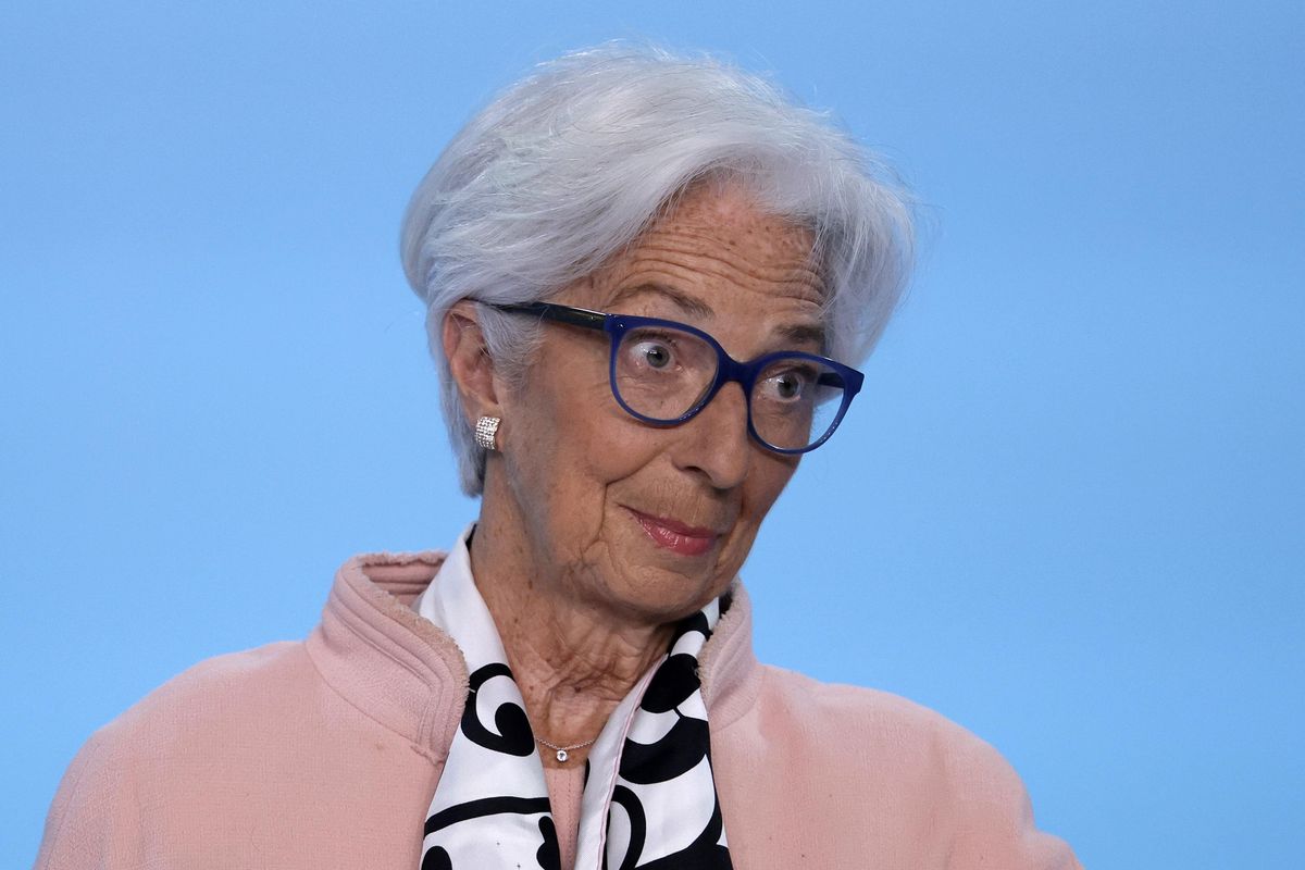 «C’è lei dopo di me». Schwab conferma la fuga della Lagarde