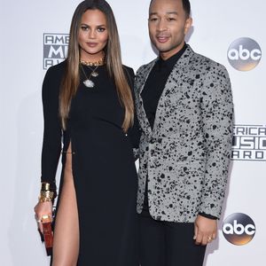 5 Celebrity Couples Who Revealed They Sleep In Separate Bedrooms
