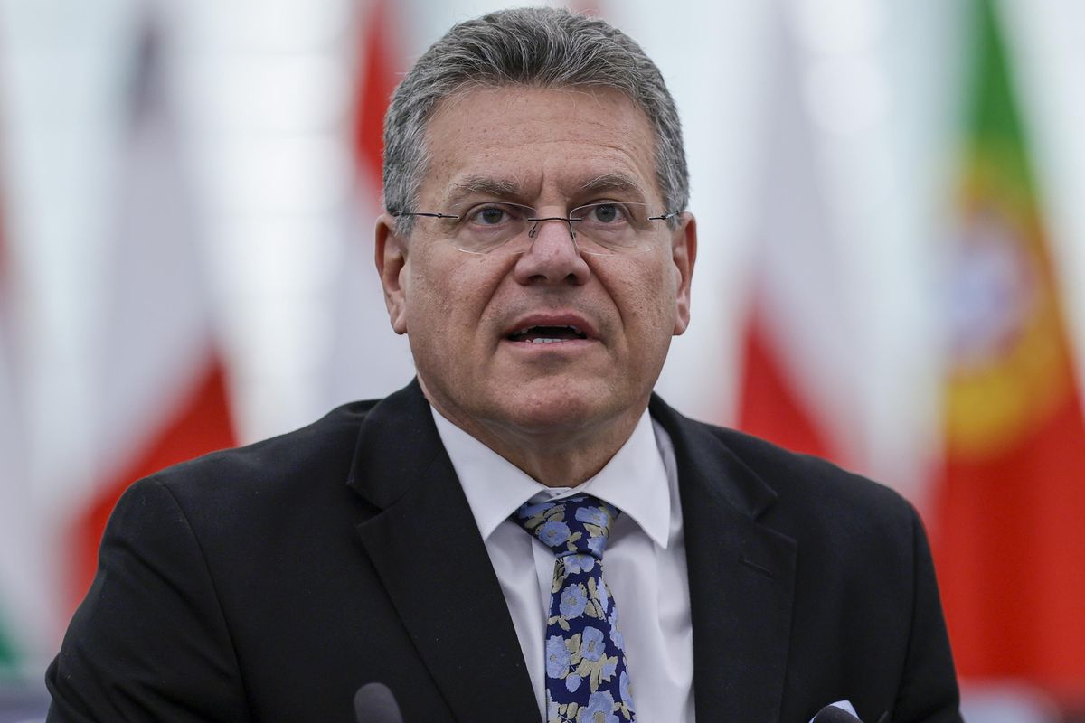 Firmato l’ordine: oggi i dazi sull’acciaio schizzano al 50%