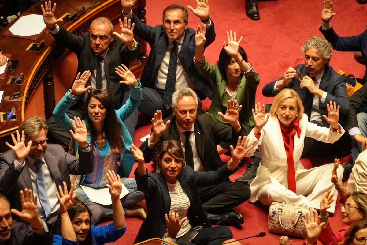 Ok definitivo al Decreto Sicurezza. Case più protette, la sinistra strepita