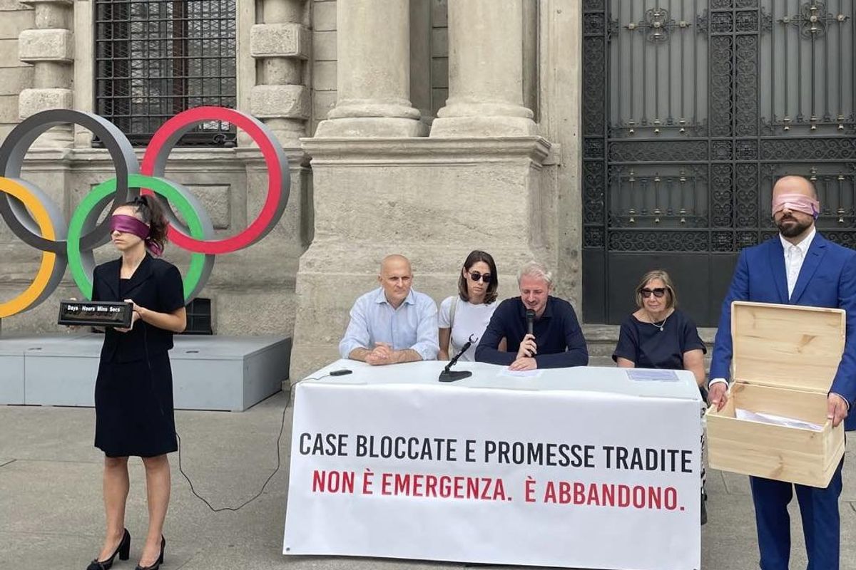 Milano, sciopero della fame per i rimasti senza casa