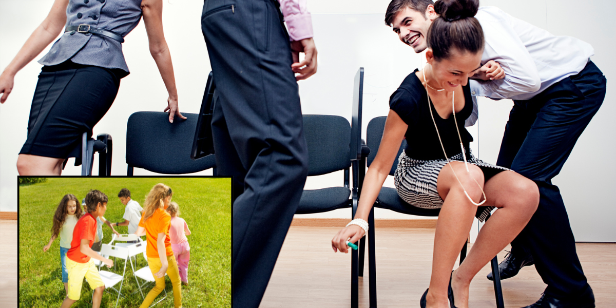 Watch 900 New Yorkers gather for one epic, insane game of musical chairs