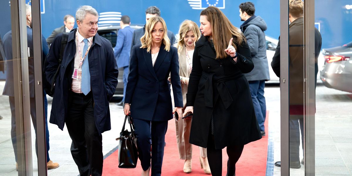 Il tranello Ue per incastrarci con il riarmo Il tranello Ue per incastrarci con il riarmo