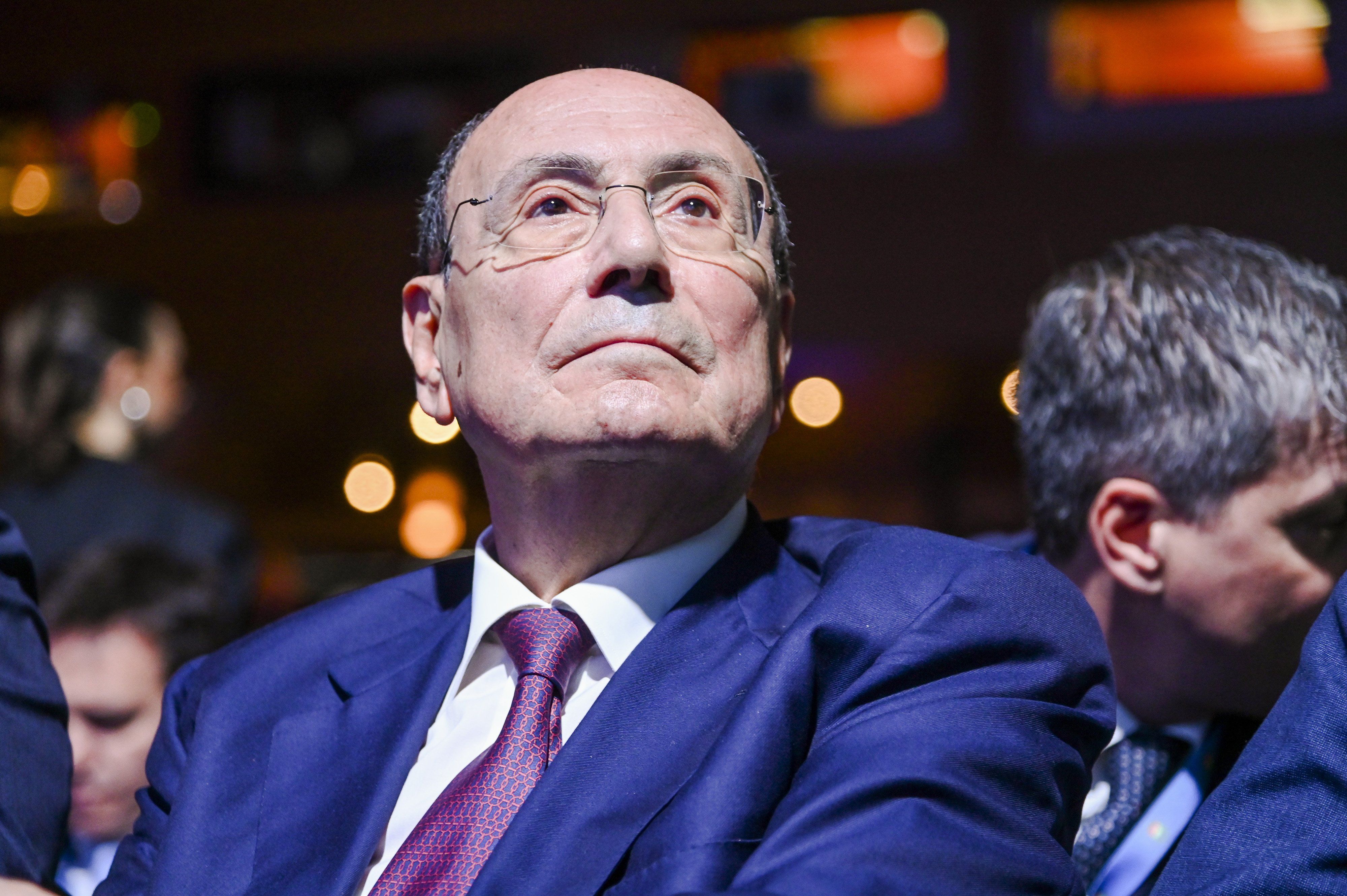 Caro Schifani, ha creato l’isola dei consulenti