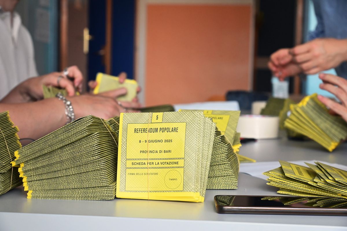 Progressisti e vescovi ora scelgano se abolire i confini o stare col popolo
