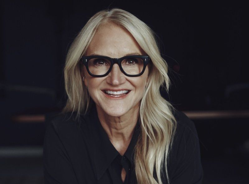 mel robbins, motivation expert, mel robbins podcast, let them theory, psychology
