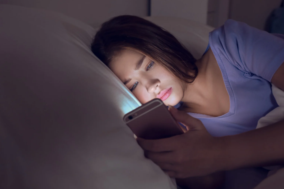social media, smartphones, social media addiction, teens smart phones, screentime