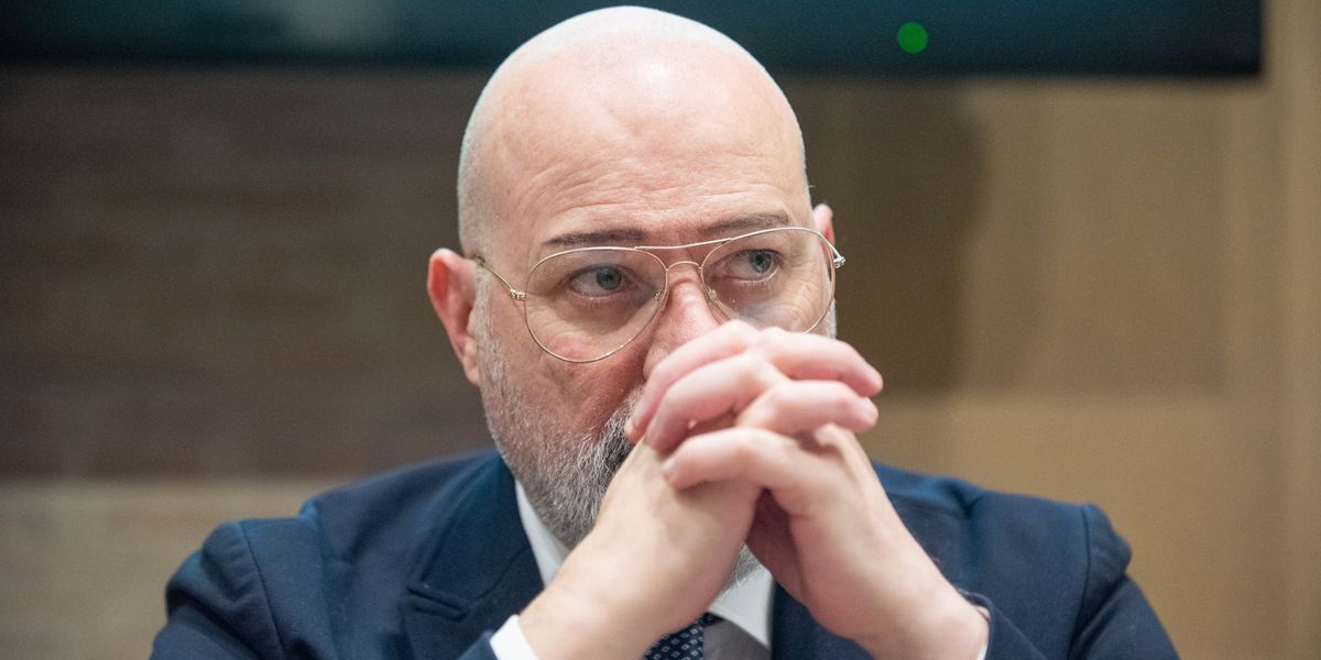 La notte dei lunghi coltelli del Pd. Bonaccini e i riformisti scalpitano La notte dei lunghi coltelli del Pd. Bonaccini e i riformisti scalpitano